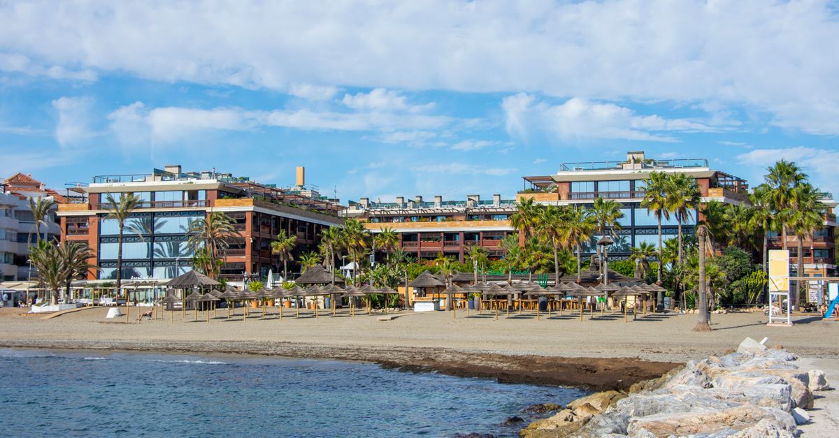 Hiring trades in Benalmádena: what owners should know